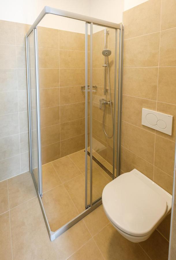 Ferienwohnung Narzisse - City Appartement Im Kurpark Bad Aussee Exterior foto